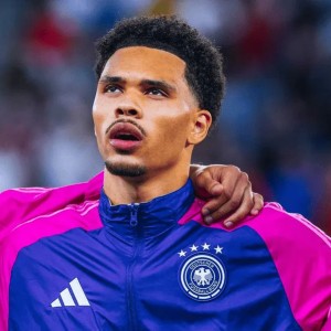 必一运动官方app-德天空：法兰克福后卫科林斯想加盟顶级球队，利物浦关注他